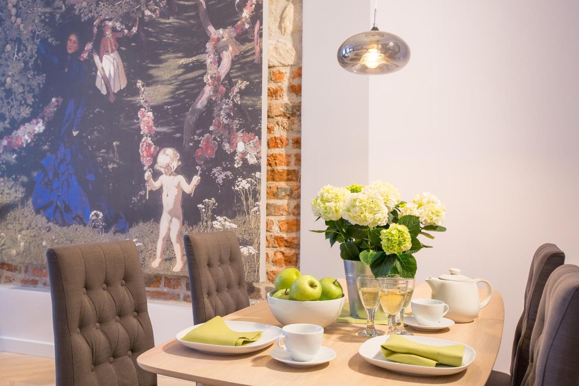 Cadena Gallery Mehoffer Apartment